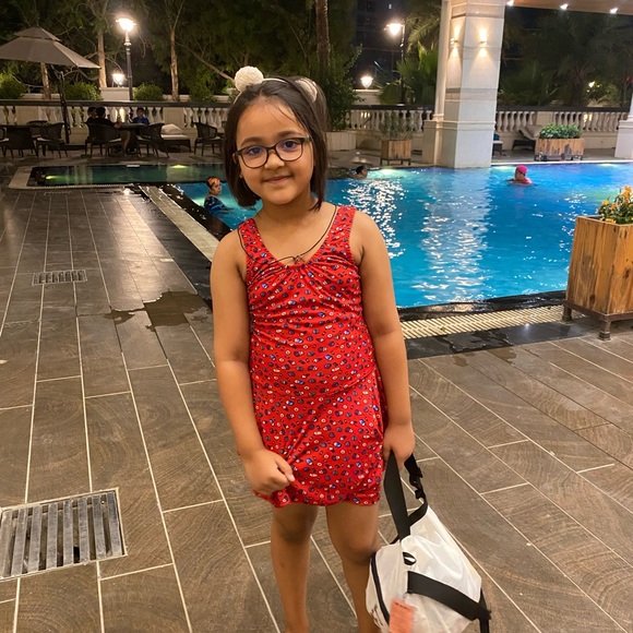 Meet your Posher, Nishtha & Myra - Picture 4 of 8